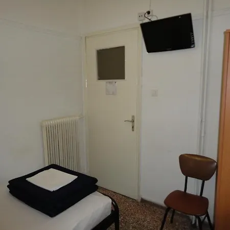 Hotel Adonis *